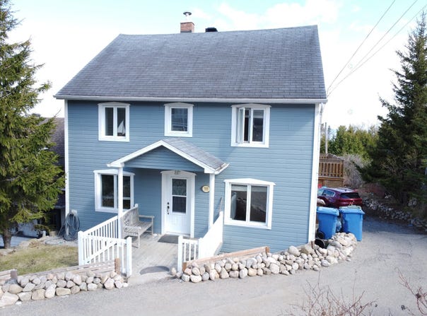 355 Côte Bellevue, La Malbaie, Quebec G5A3A8