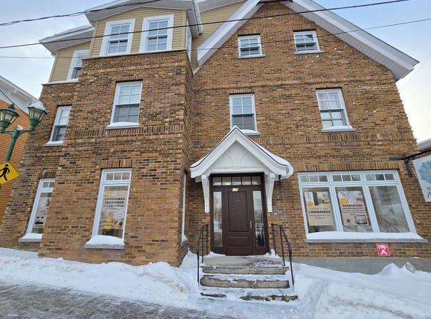 120 Rue LaFontaine, Rivière-du-Loup, QC G5R3A2, CA, Rivière-du-Loup, Quebec G5R3A2