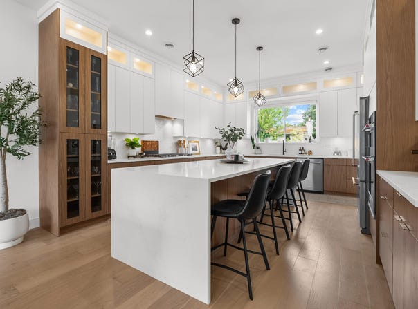1746 140th Street, Surrey, British Columbia V4A4G9