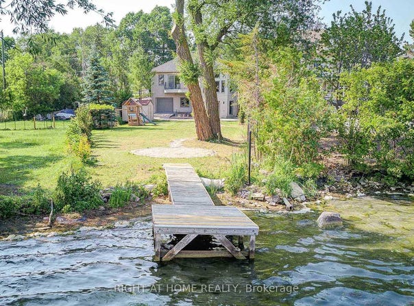 429 North Lake Road, Richmond Hill, Ontario L4E3A7