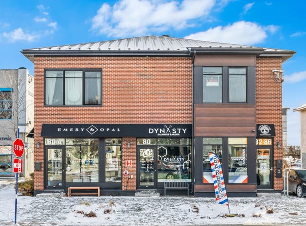 86 Av. Donegani, Pointe-Claire, Quebec H9R2V4