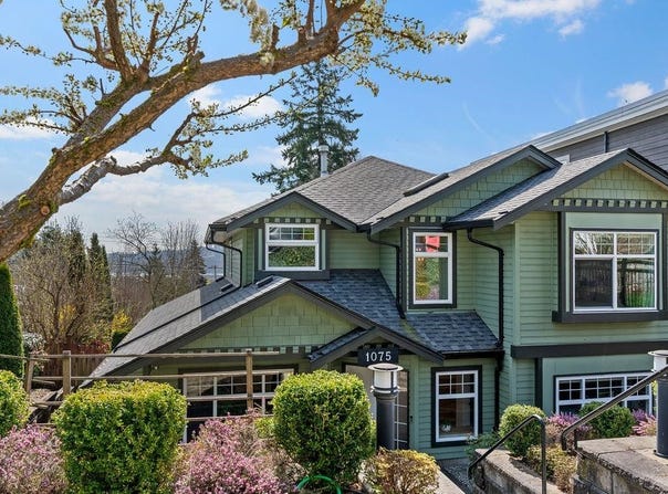 1075 Adderley Street, North Vancouver, British Columbia V7L 1T4