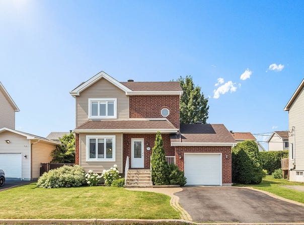 144 Rue Laurier, Vaudreuil-Dorion, QC J7V7X2, CA, Vaudreuil-Dorion, Quebec J7V7X2