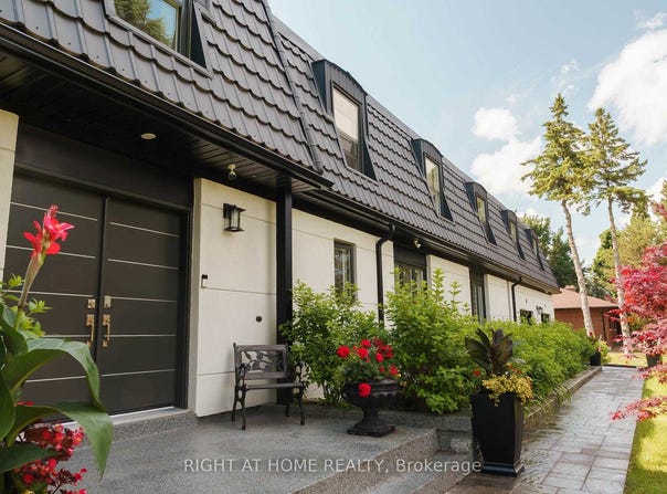 6 Ladyslipper Court N, Markham, Ontario L3T2S4