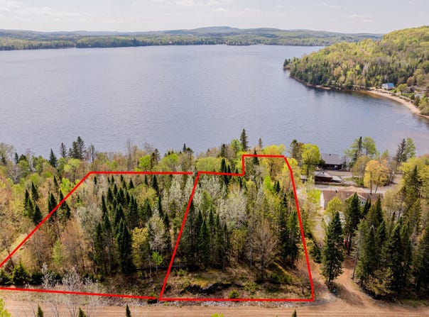 1171A Ch. Ste-Marie, Lac-aux-Sables, Quebec G0X1W0