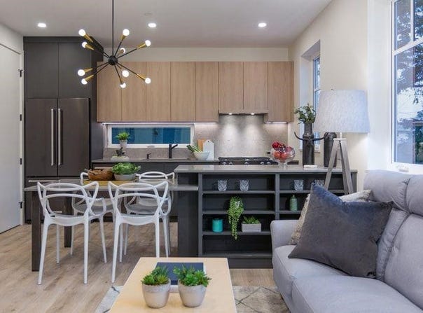 2708 Woodland Drive, Vancouver, British Columbia V5N 3P8