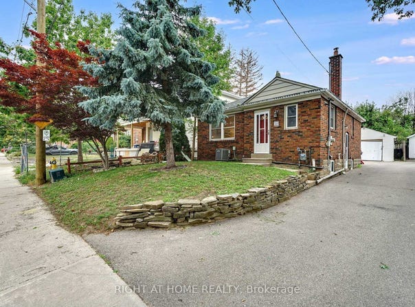 164 William Street, Toronto, Ontario M9N2H1