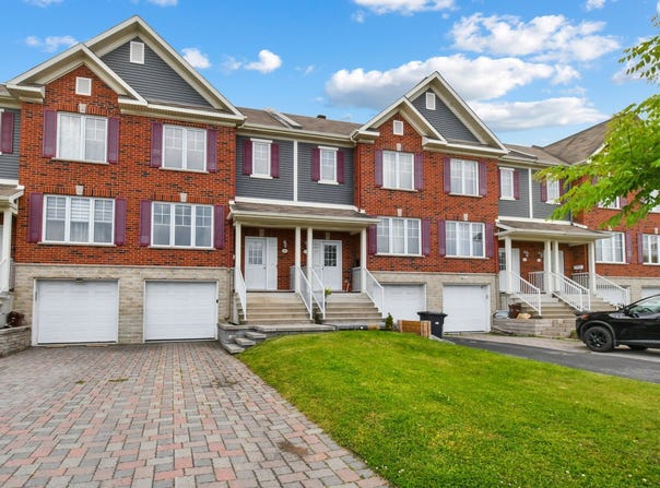 3809 Boul. Gaétan-Boucher, Saint-Hubert, QC J3Y8Y4, CA, Saint-Hubert, Quebec J3Y8Y4