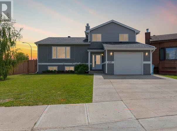 137 Becker Bay, Fort McMurray, Alberta T9K1P4