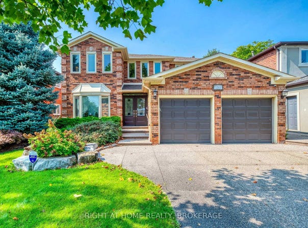 1311 Playter Place, Oakville, Ontario L6M2V1