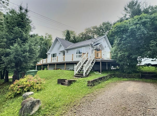 33-33A Rue des Pins, Notre-Dame-de-Pontmain, QC J0W1S0, CA, Notre-Dame-de-Pontmain, Quebec J0W1S0
