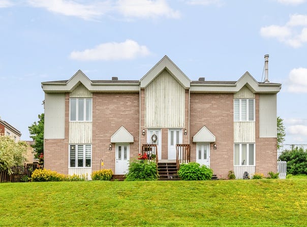 1669 Rue Édith, Charlesbourg, QC G2L2R8, CA, Charlesbourg, Quebec G2L2R8