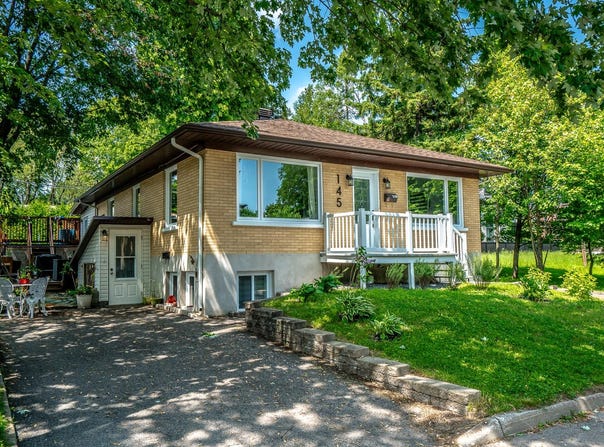 145 67e Rue O., Charlesbourg, QC G1H4W8, CA, Charlesbourg, Quebec G1H4W8