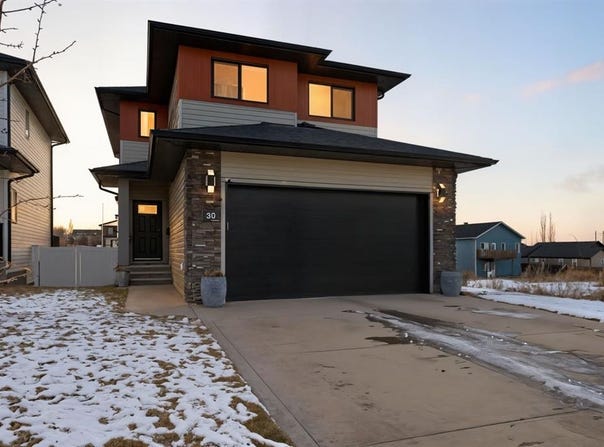 30 Palmer Circle, Blackfalds, Alberta T4M0N7