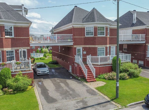 1943 Rue Joseph-Laurin, Sainte-Foy/Sillery/Cap-Rouge, QC G2G2R9, CA, Sainte-Foy/Sillery/Cap-Rouge, Quebec G2G2R9