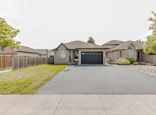 31 Massena Drive, Hamilton, Ontario L9B2J3