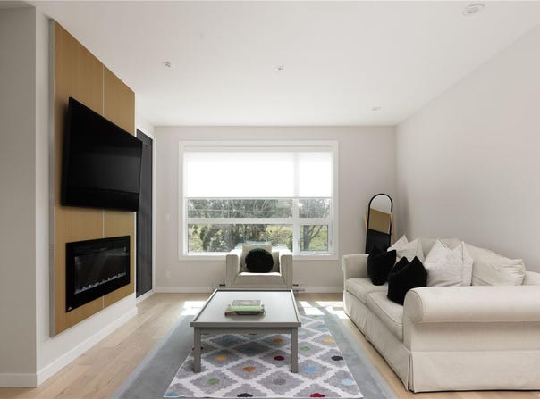 2285 Bowker Ave, Oak Bay, British Columbia V8R2E2
