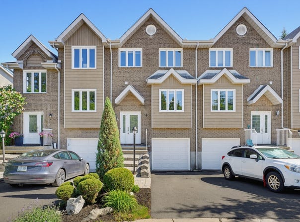14 Rue du Silex, Hull, Quebec J8Z3K1