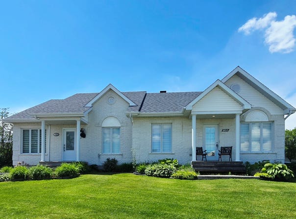 864 Av. Robert-Jean, Alma, Quebec G8B7T5