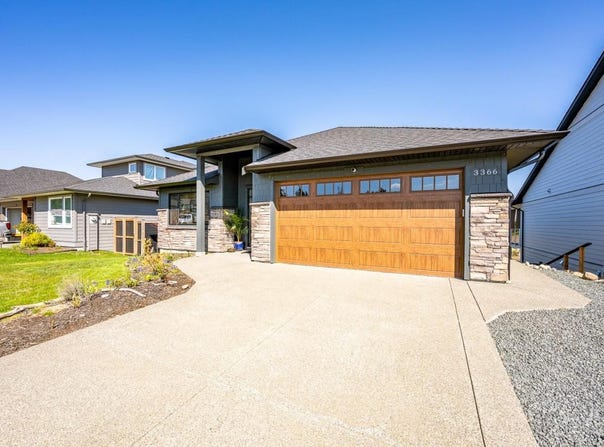 3366 Marygrove Drive, Courtenay, British Columbia V9N 0E7