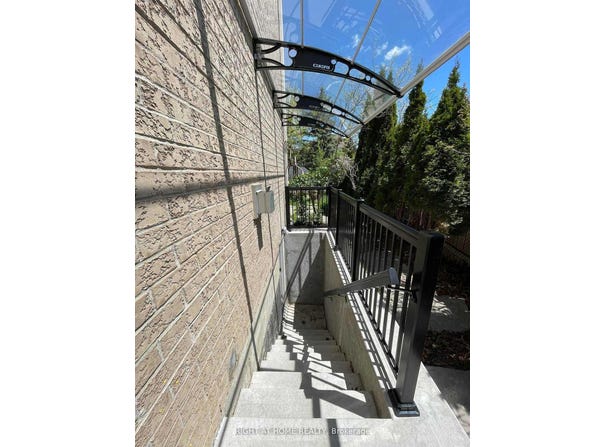 Basemen - 55 Red Cardinal Trail, Richmond Hill, Ontario L4E3Y4