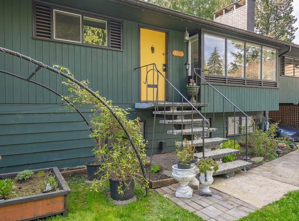3163 Tennyson Crescent, North Vancouver, British Columbia V7K2A9