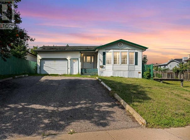 233 Tamarack Way, Fort McMurray, Alberta T9K1A2