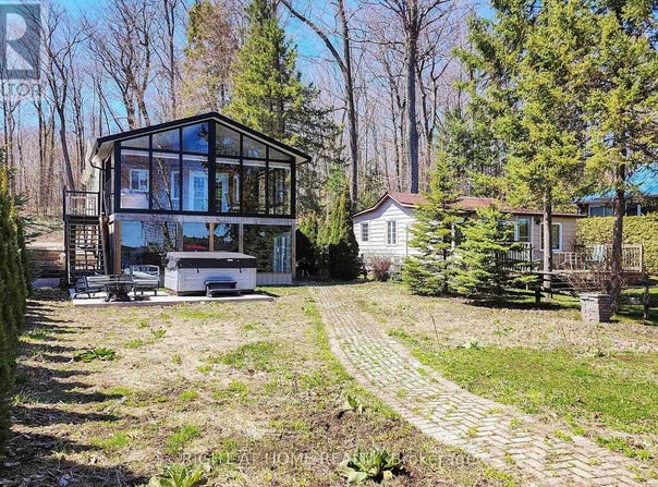 36 Hills Road, Kawartha Lakes, Ontario K0M1A0