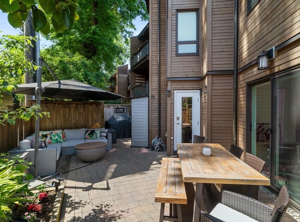 2410 Cornwall Avenue 204, Vancouver, British Columbia V6K 1B8