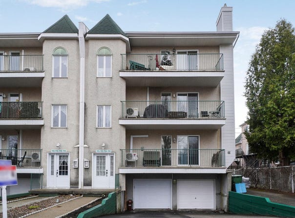 1124 Rue de la Famille-Dubreuil, Rivière-des-Prairies/Pointe-aux-Trembles, QC H1A5N6, CA, Rivière-des-Prairies/Pointe-aux-Trembles, Quebec H1A5N6