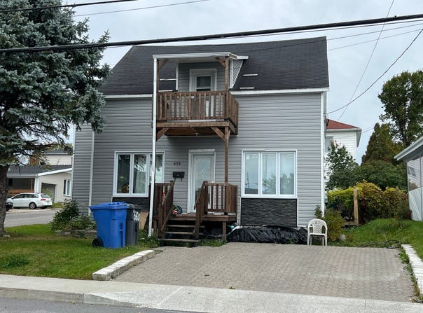650 Rue Bergeron, Alma, Quebec G8B1T5