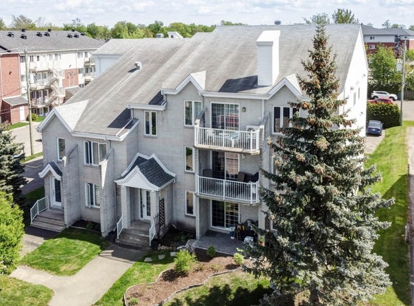 640 Rue De Bellefeuille, Saint-Jérôme, QC J7Z7H5, CA, Saint-Jérôme, Quebec J7Z7H5