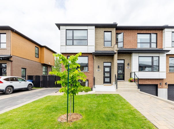 3679 Rue Émile-Bouthillier, Saint-Hubert, QC J3Y0R1, CA, Saint-Hubert, Quebec J3Y0R1