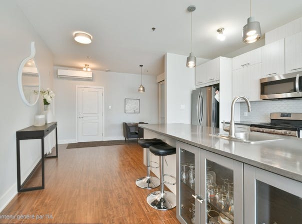 1005 Rue des Francs-Bourgeois, Boisbriand, QC J7H0E6, CA, Boisbriand, Quebec J7H0E6