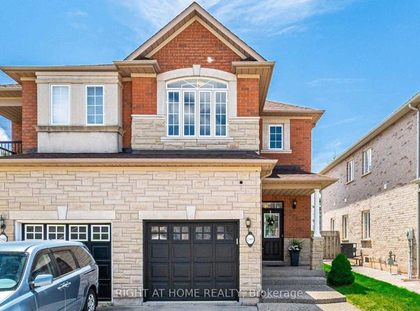 2304 Newcastle Crescent, Oakville, Ontario L6M4P5
