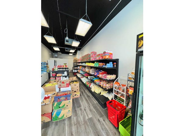 136 - 136 - 7777 Weston Road, Vaughan, Ontario L4L0G9