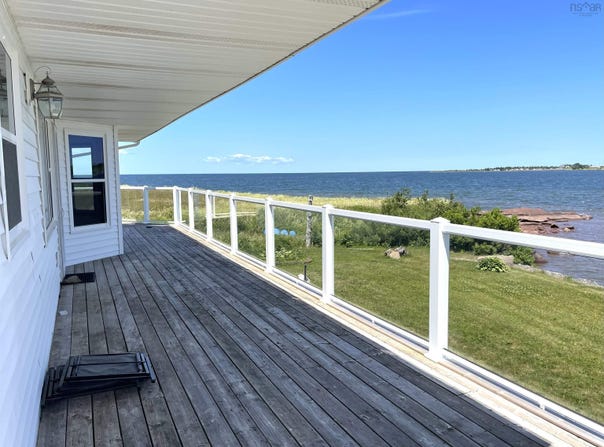 13 Sunrise Boulevard, Pugwash, Nova Scotia B0K 1L0