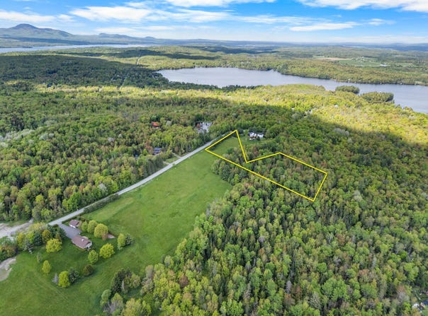 Ch. Tétreault, Magog, Quebec J1X0M9