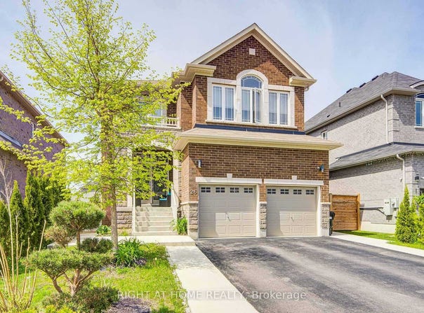 26 Pearl Street, Wasaga Beach, Ontario L9Z1J6