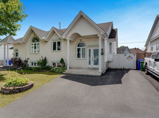 236 Rue du Vieux-Port, Gatineau, QC J8P7X8, CA, Gatineau, Quebec J8P7X8