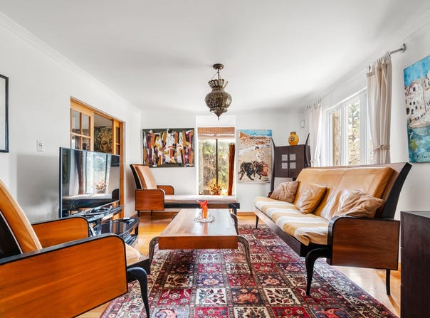 2332 Rue Ste-Marguerite, Le Vieux-Longueuil, QC J4K3E1, CA, Le Vieux-Longueuil, Quebec J4K3E1