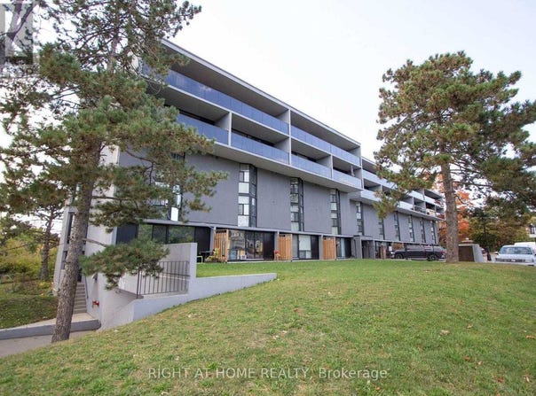 110 - 454 Centre Street S, Oshawa, Ontario L1H4C2