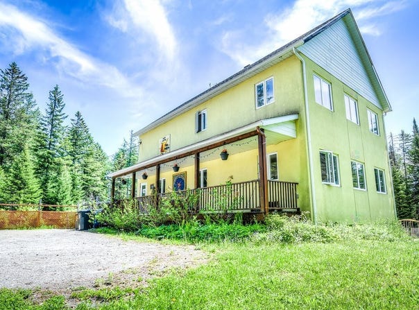 556 Ch. du Village, Morin-Heights, Quebec J0R 1H0