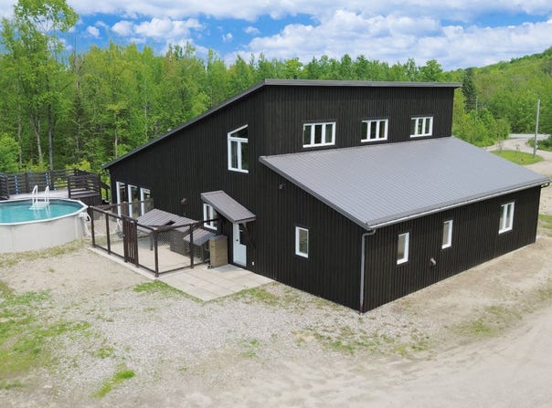 322 Ch. des Quatre-Fourches, Lac-des-Écorces, Quebec J0W1H0