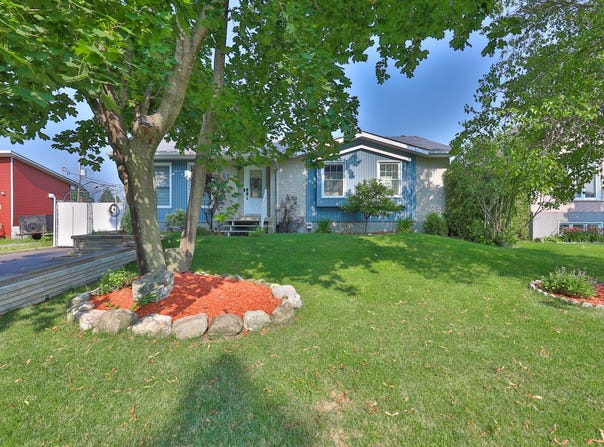 23 Rue des Mélèzes, Mercier, Quebec J6R1W3