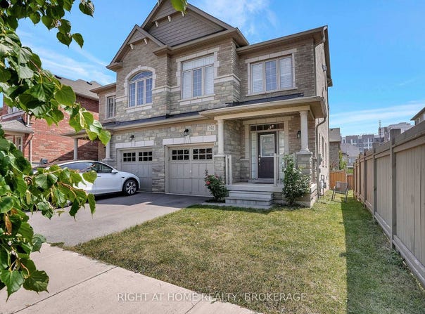 392 Grindstone Trail, Oakville, Ontario L6H0S1