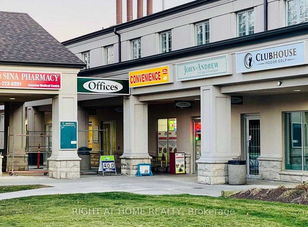 33 The Links Road, Toronto, Ontario M2P1T7
