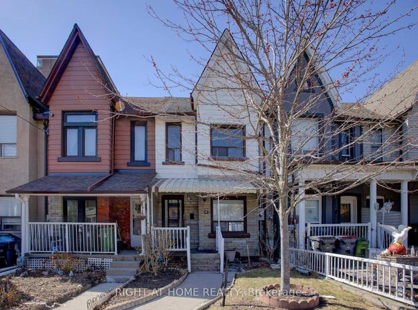 82 Uxbridge Avenue E, Toronto, Ontario M6N2Y2