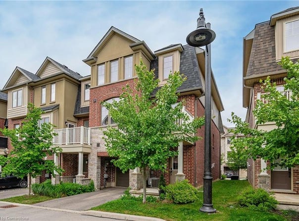 12 Birot Lane, Ancaster, Ontario L9K0K1