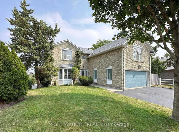 102 Hialeah Crescent, Whitby, Ontario L1N6R1